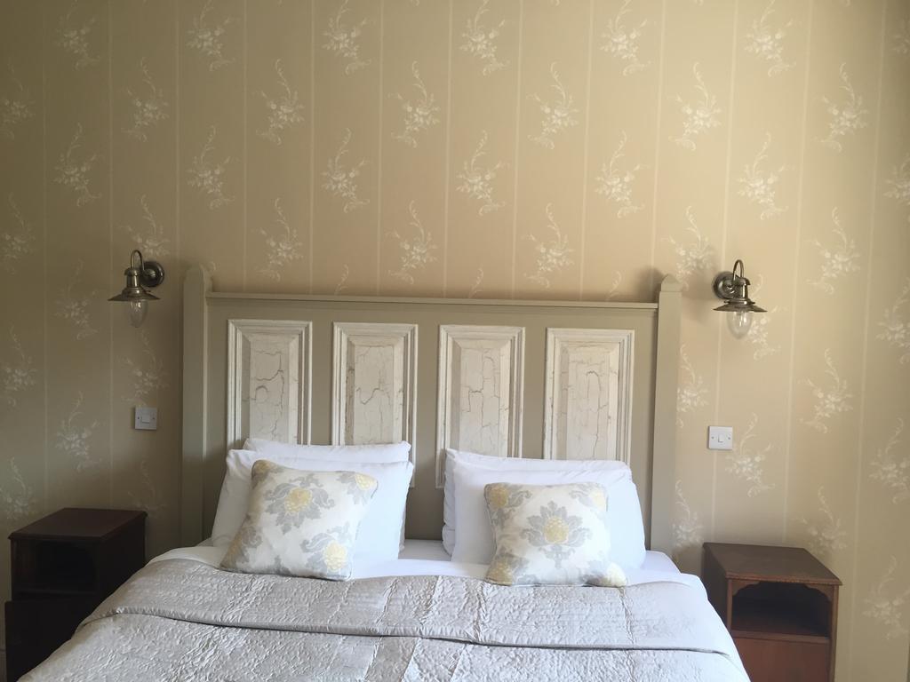 Riverbank, Country Pub And Guesthouse Carrickmacross Exterior foto